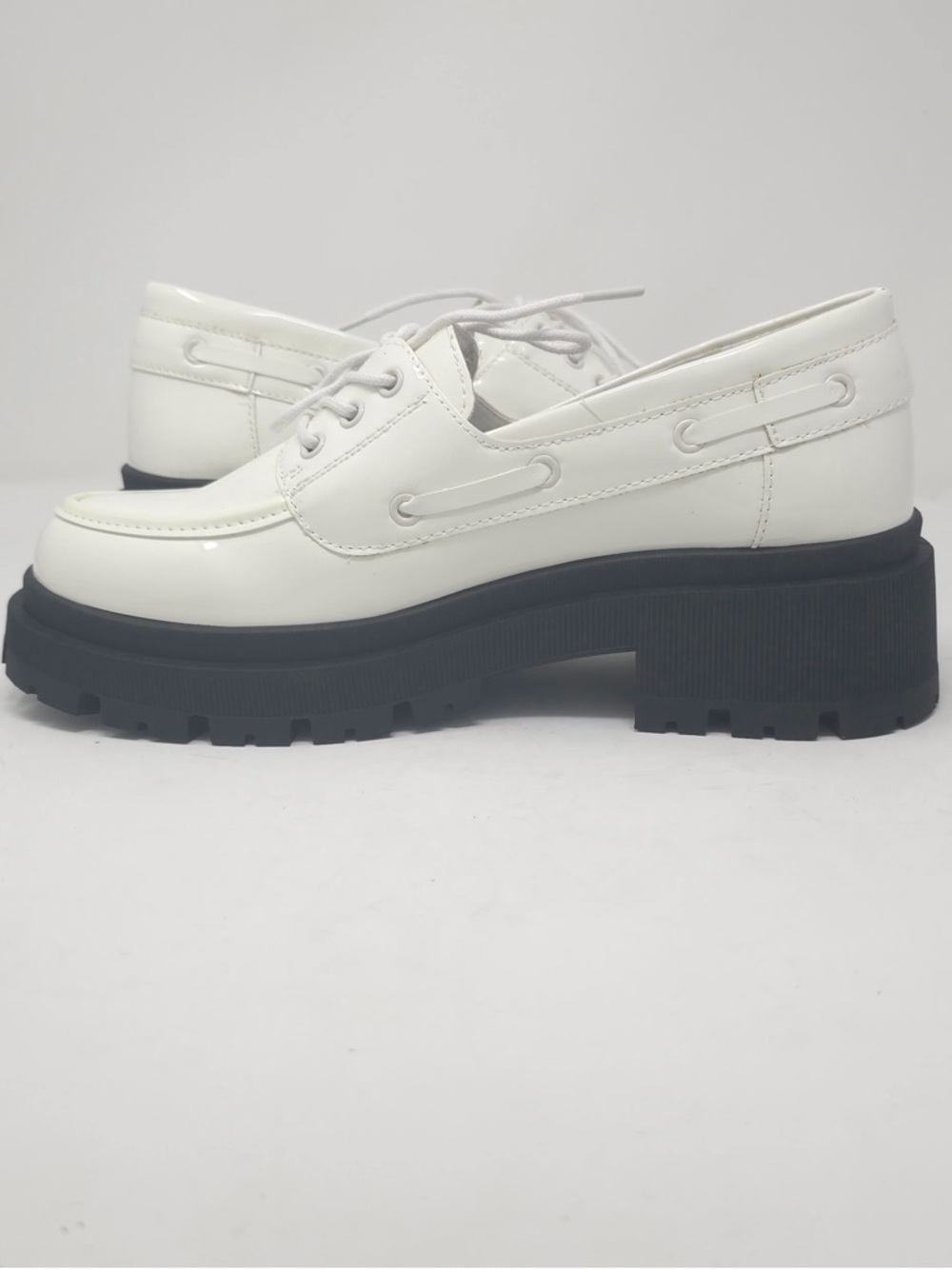 White Patent Chunky Lug Sole Lace-Up Loafers Faux Leather - Picture 4 of 10
